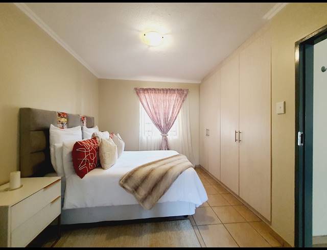 1 BEDROOM APARTMENT FOR SALE IN NOORDWYK